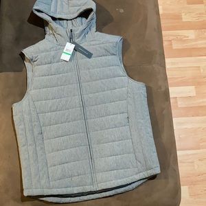 Gray sleeveless perry Ellis size large